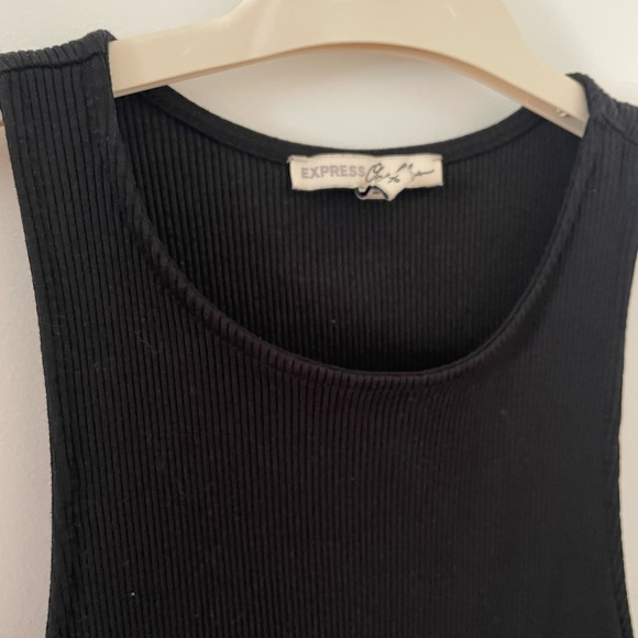 Black Express Pleated Tank Top - Picture 2 of 4